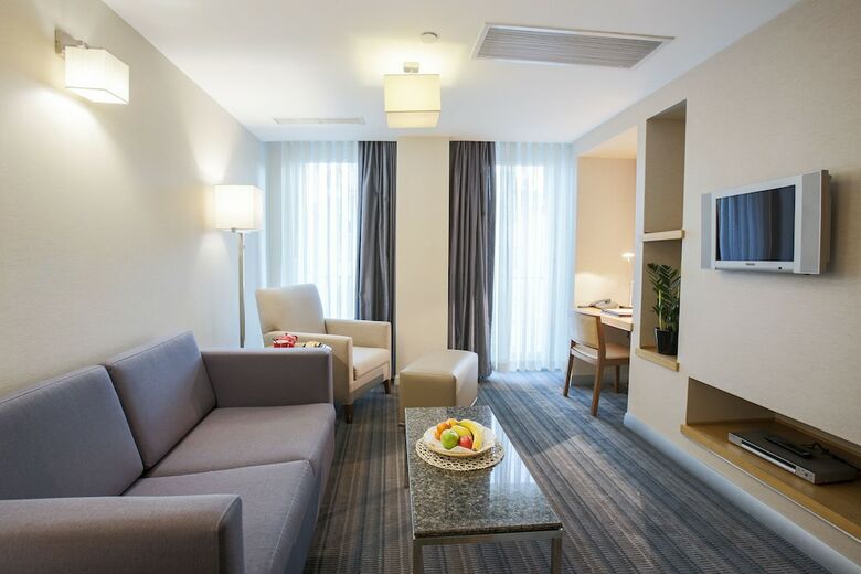 Hotel Housez Suites And Apartments - Special Class