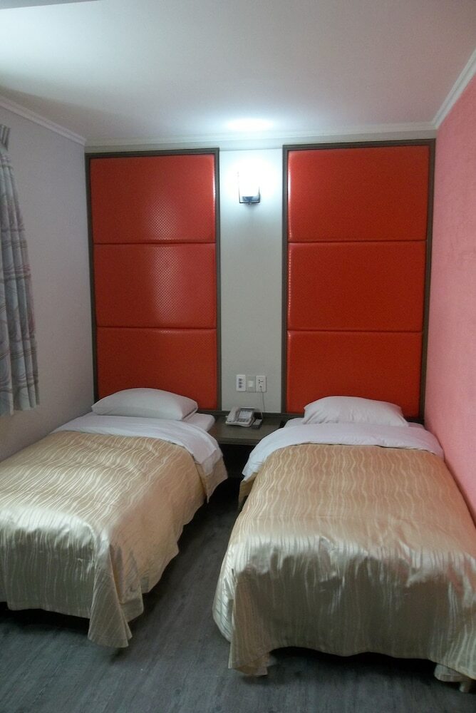 Toong Mao Kao-shang-ching Hotel
