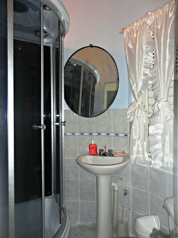 Private 2 Bedroom Condo A31 Sandcastle