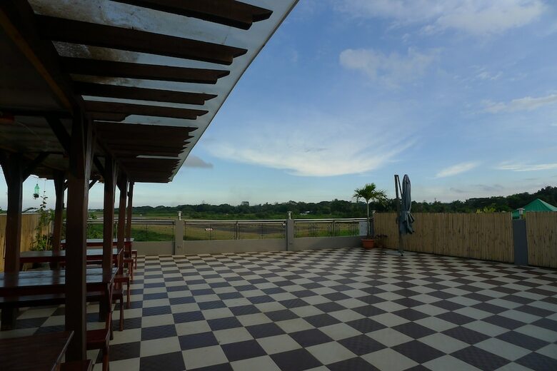 Hotel Runway Suites