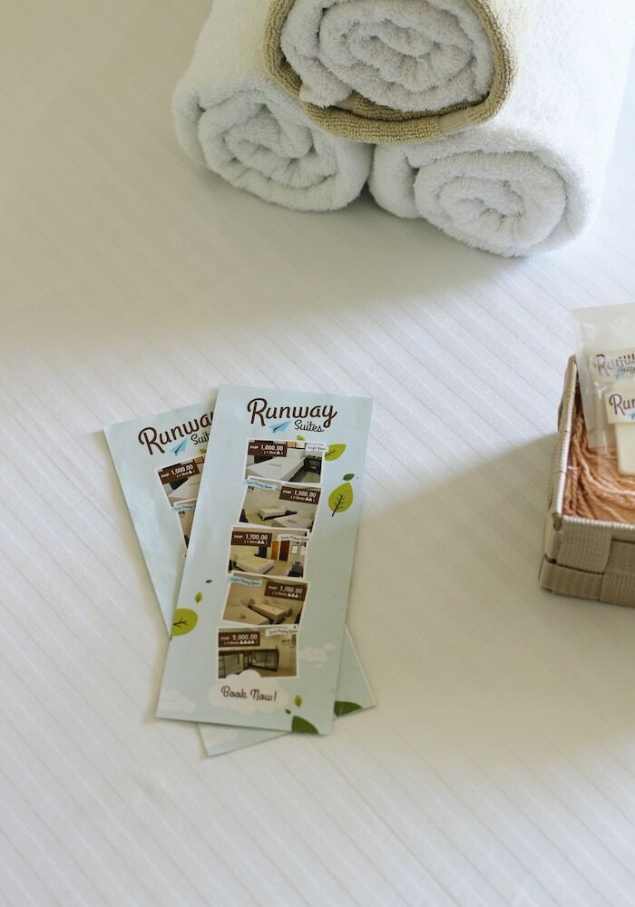 Hotel Runway Suites
