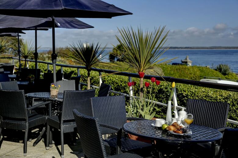 Best Western New Holmwood Hotel