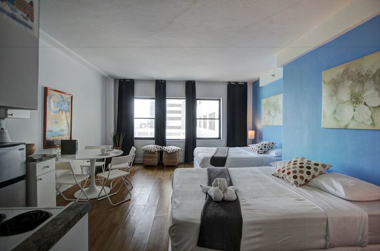 Private Apartments At The Casablanca