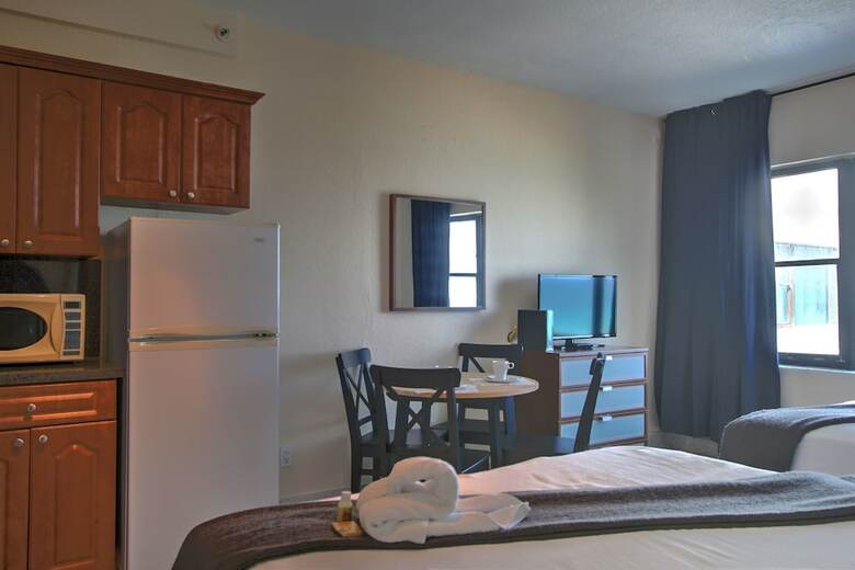 Private Apartments At The Casablanca