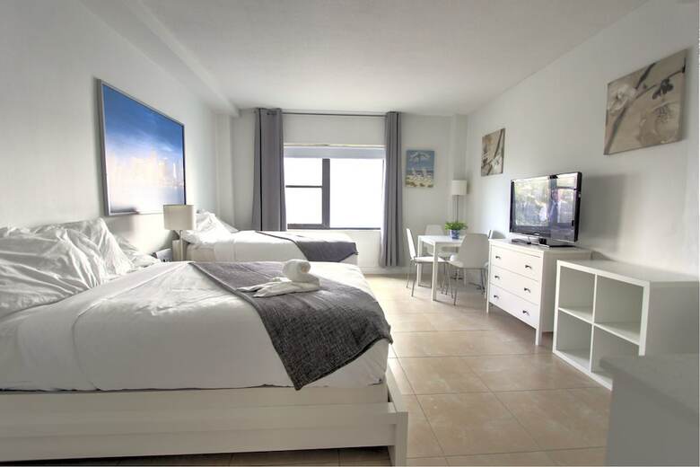 Private Apartments At The Casablanca