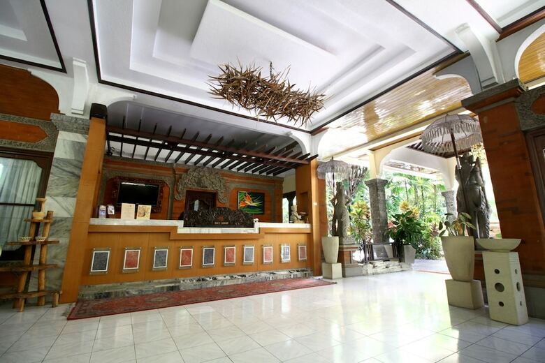 Apartamento Diwangkara Beach Hotel And Resort