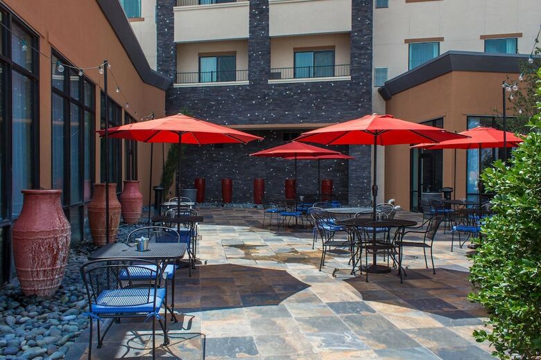 Arbor Hotel And Conference Center, Ascend Hotel Collection