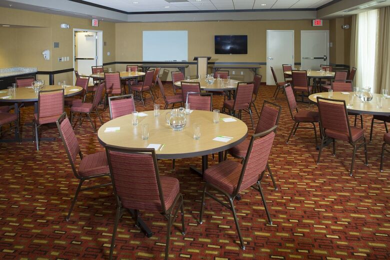 Hotel Courtyard By Marriott Dallas Midlothian-midlothian Conf Ctr