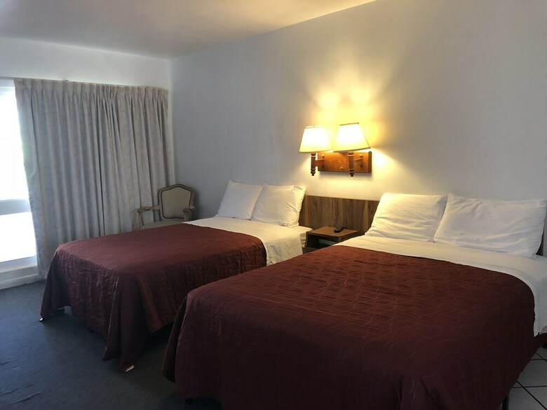 Rose Motel