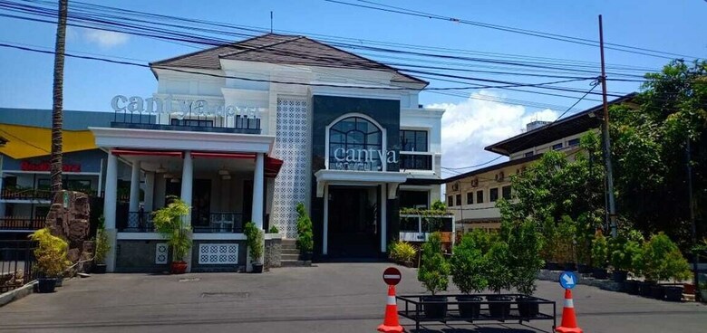 Cantya Hotel