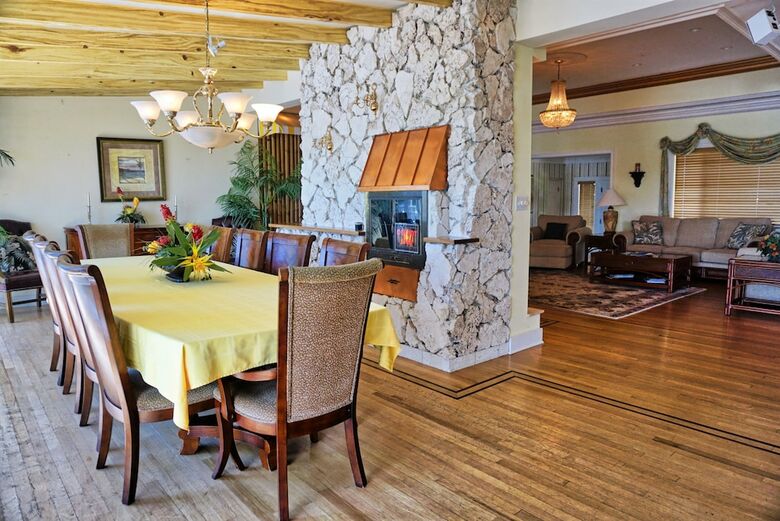 Pass-a-grille Boutique Resort By Techtravel