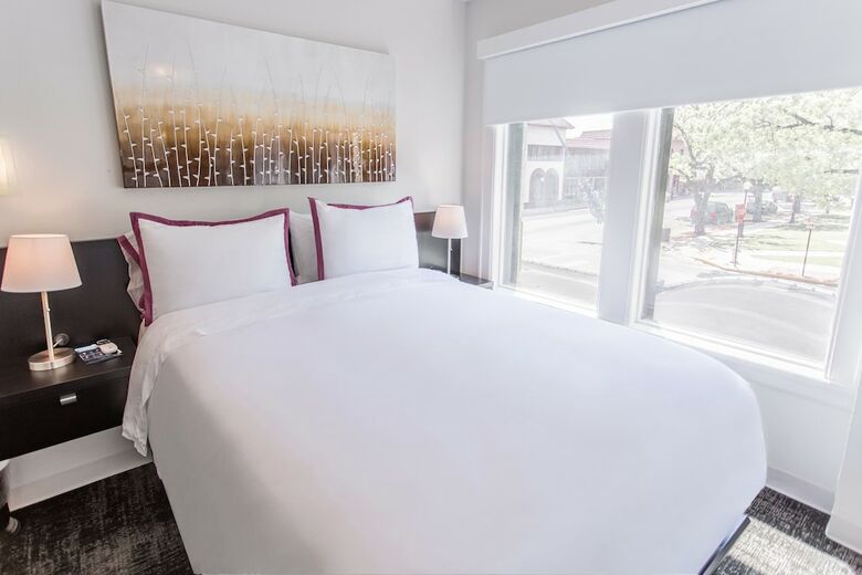 Park Plaza Hotel Seguin