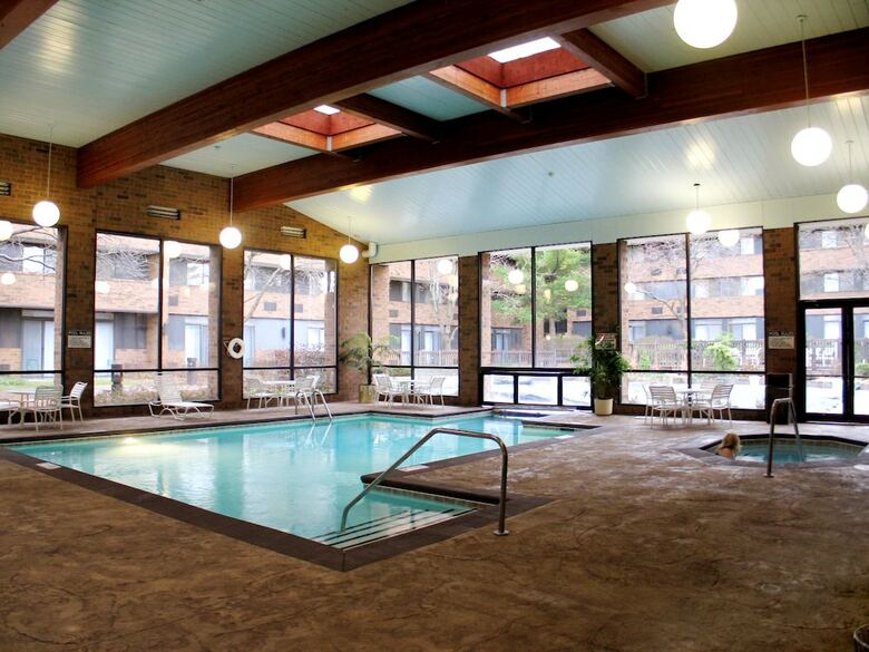 Hotel Crowne Plaza Grand Rapids - Airport