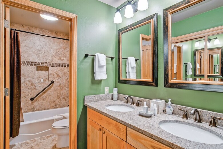 Highlands Westview By East West Hospitality