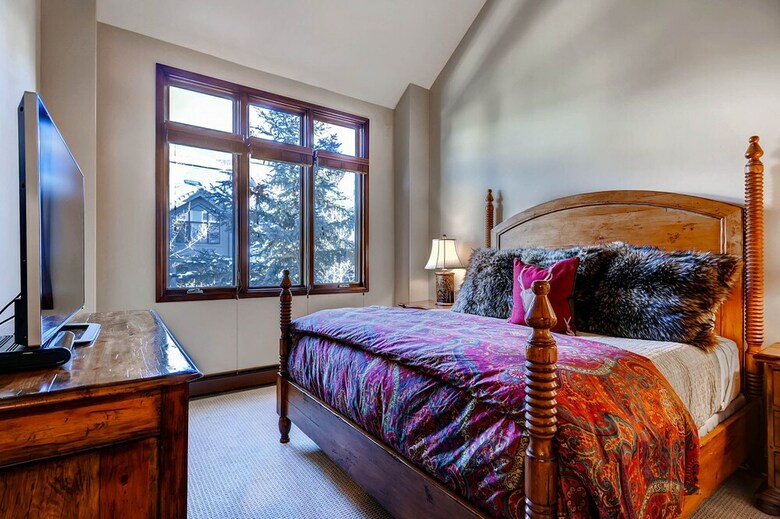 Highlands Westview By East West Hospitality