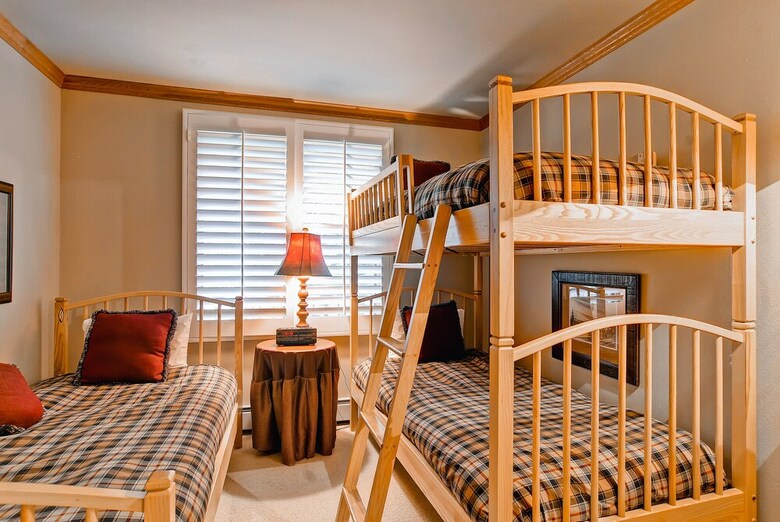 Highlands Westview By East West Hospitality
