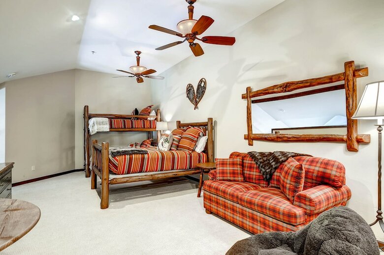 Highlands Westview By East West Hospitality