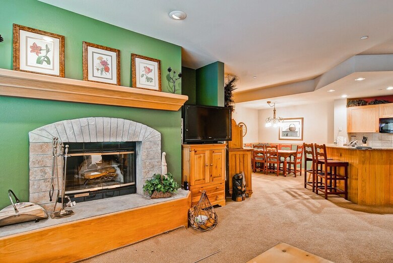 Highlands Westview By East West Hospitality