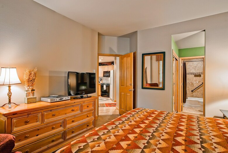 Highlands Westview By East West Hospitality