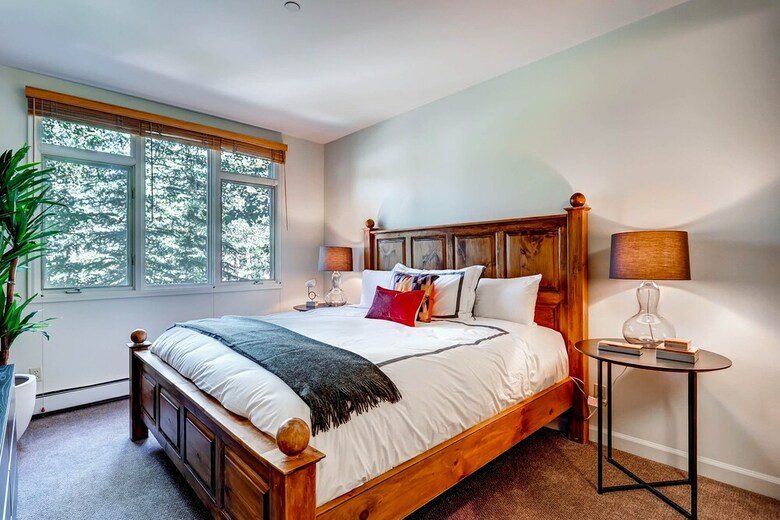 Highlands Westview By East West Hospitality