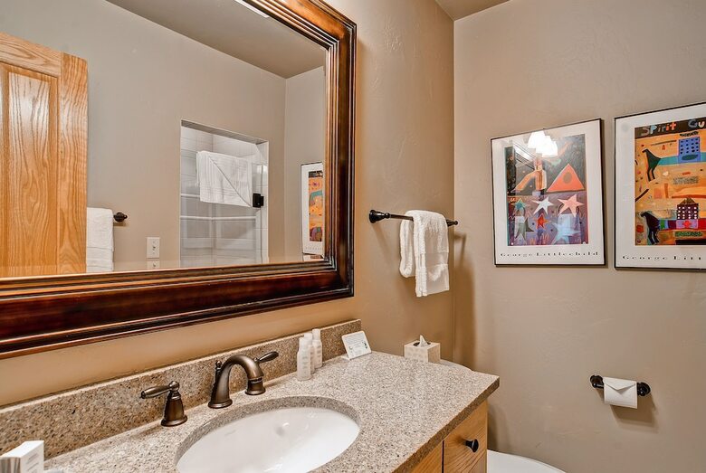 Highlands Westview By East West Hospitality