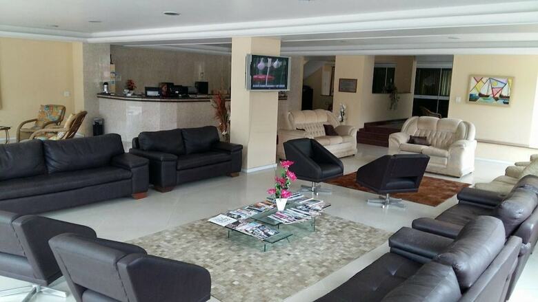 Itacuru�� Plaza Hotel