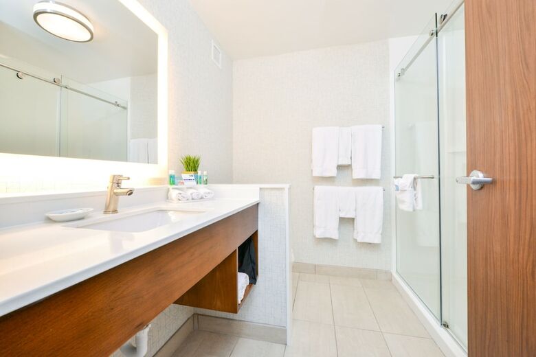Hotel Holiday Inn Express & Suites Salem