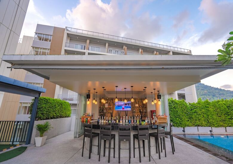 Hotel Ramada By Wyndham Phuket Deevana Patong