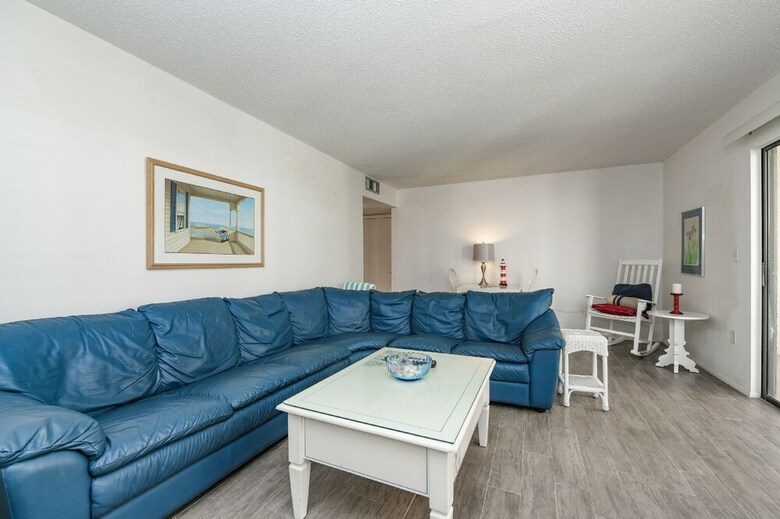 Bay Oaks By Beachside Management