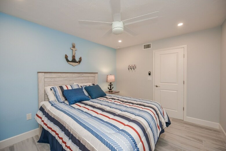 Bay Oaks By Beachside Management