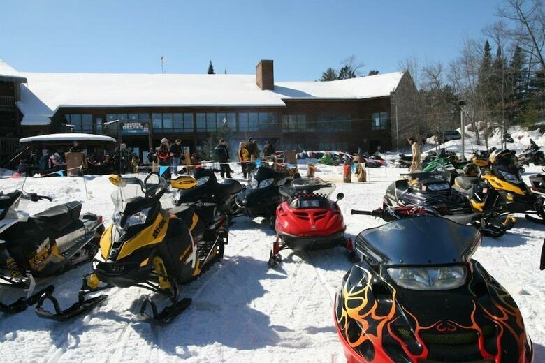 Apartamento Lakewoods Resort & Lodge
