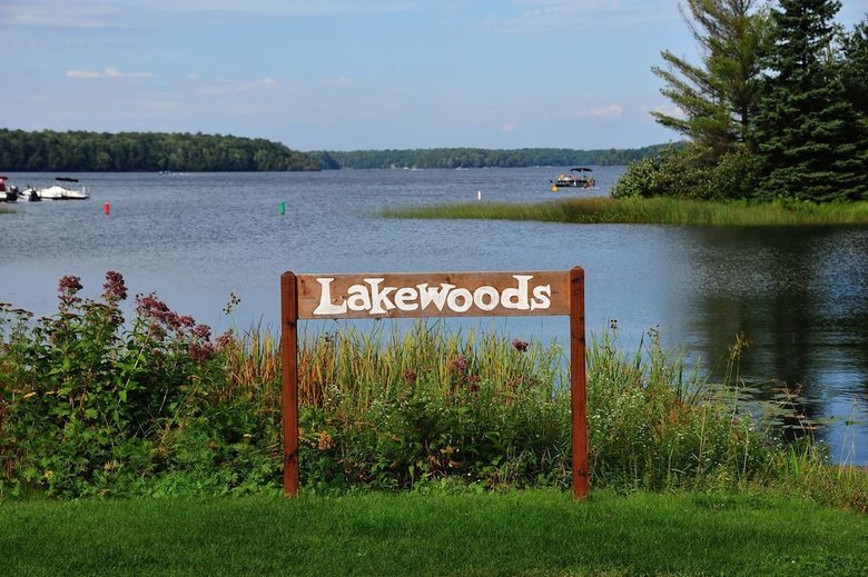 Apartamento Lakewoods Resort & Lodge