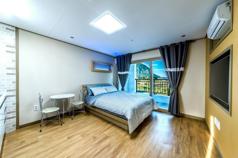 Hotel Narsha Resort