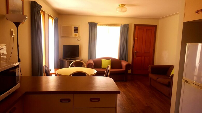 Centrepoint Motel