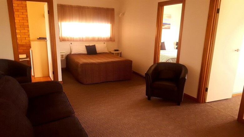 Centrepoint Motel