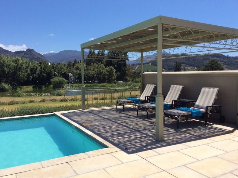 Hotel La Cabri�re Country House
