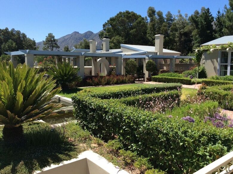Hotel La Cabri�re Country House