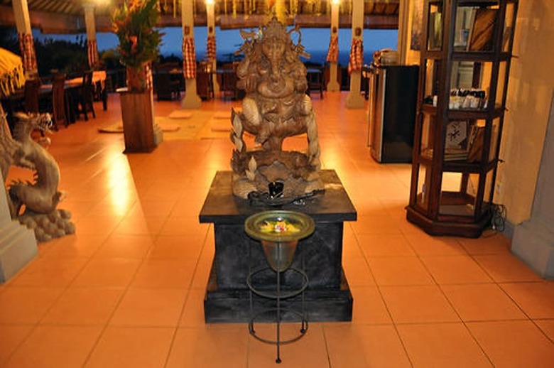 Hotel Puri Mangga Sea View Resort & Spa