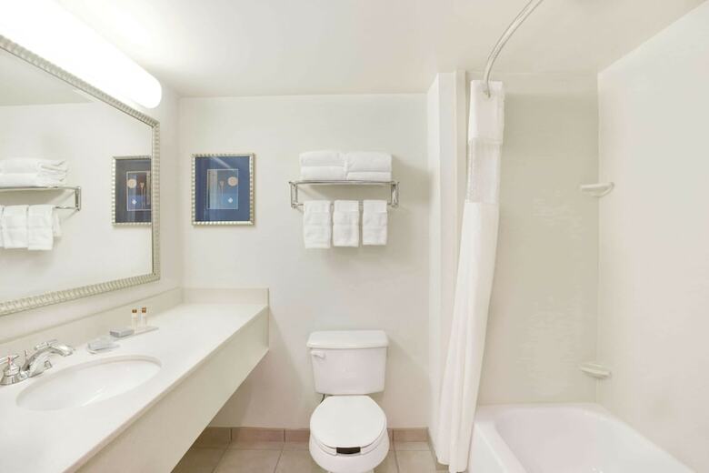Hotel Wingate By Wyndham Bridgeport Wv