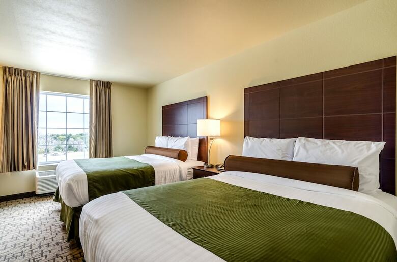 Hotel Cobblestone Inn & Suites - Oberlin