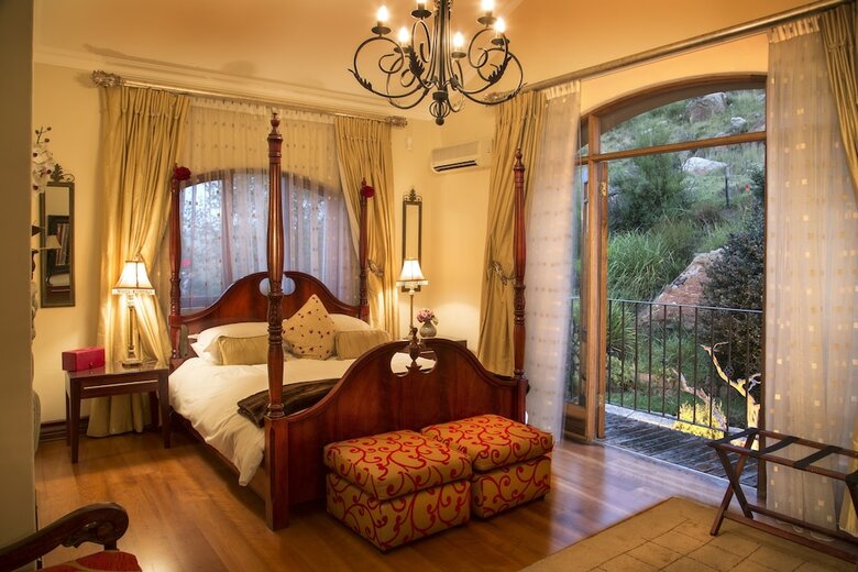 Posada Wild Horses Lodge