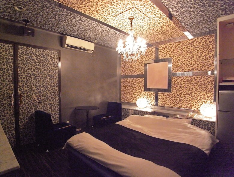 Hotel Abaredanuki No Onibukuro ? Adults Only