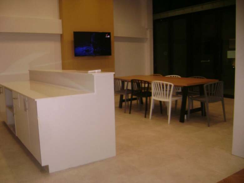 Hostal Rezt Bangkok - Hostel