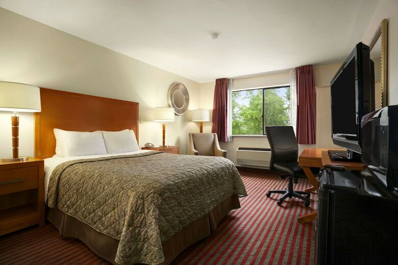 Hotel Days Inn By Wyndham Kent 84th Ave