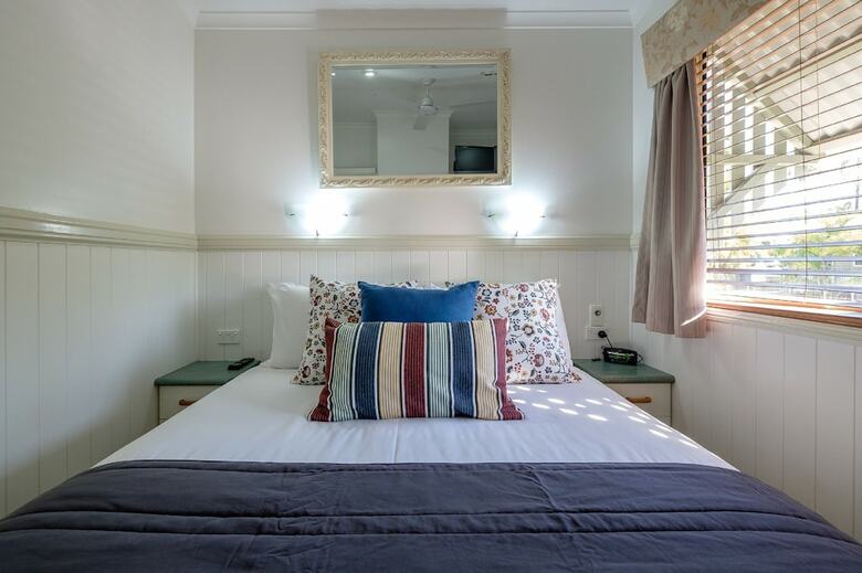 Cabana Barney Beach Accommodation