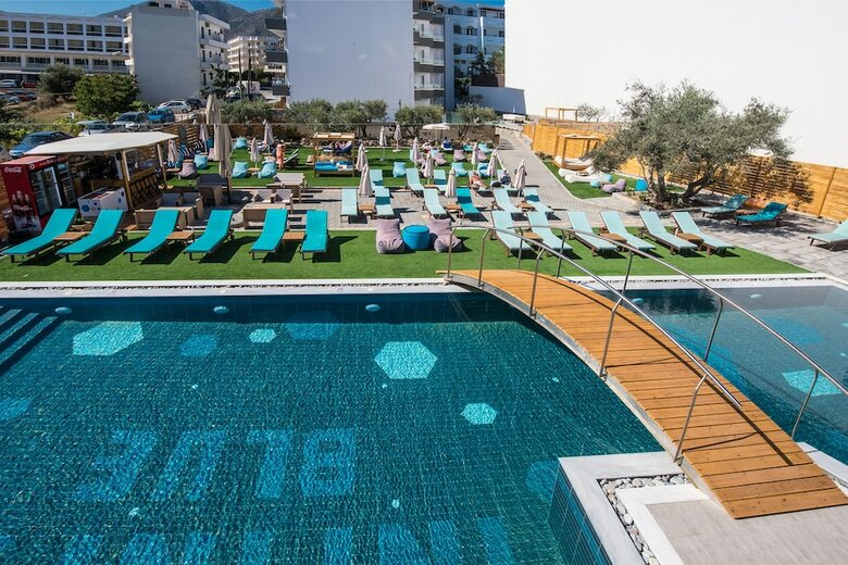 Infinity Blue Boutique Hotel And Spa - Adults Only
