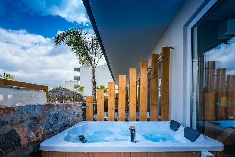Infinity Blue Boutique Hotel And Spa - Adults Only