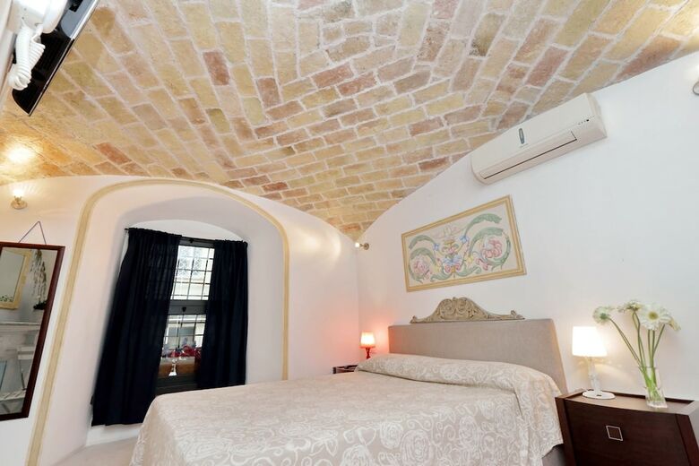 Bellezza Al Colosseo B&B And Apartments