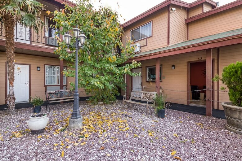 Oyo Hotel Victorville Mojave Dr