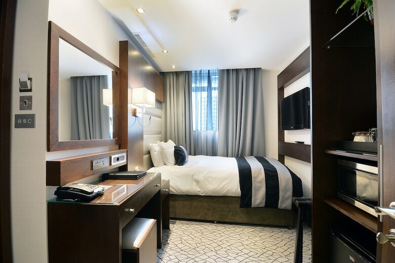 Hotel Paddington Court Rooms